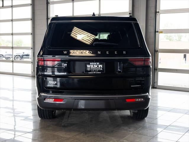 2022 Jeep Wagoneer Series II