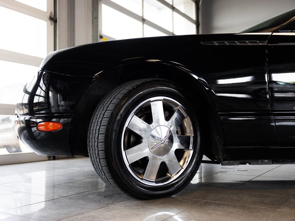 2002 Ford Thunderbird Deluxe