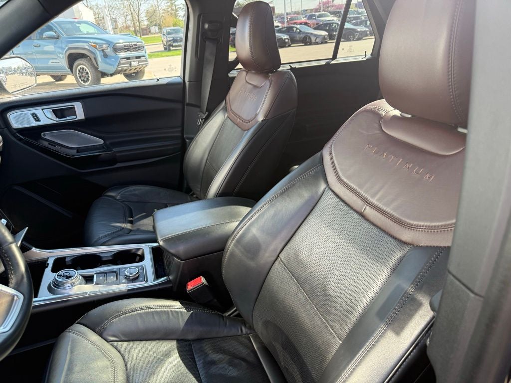 2022 Ford Explorer Platinum