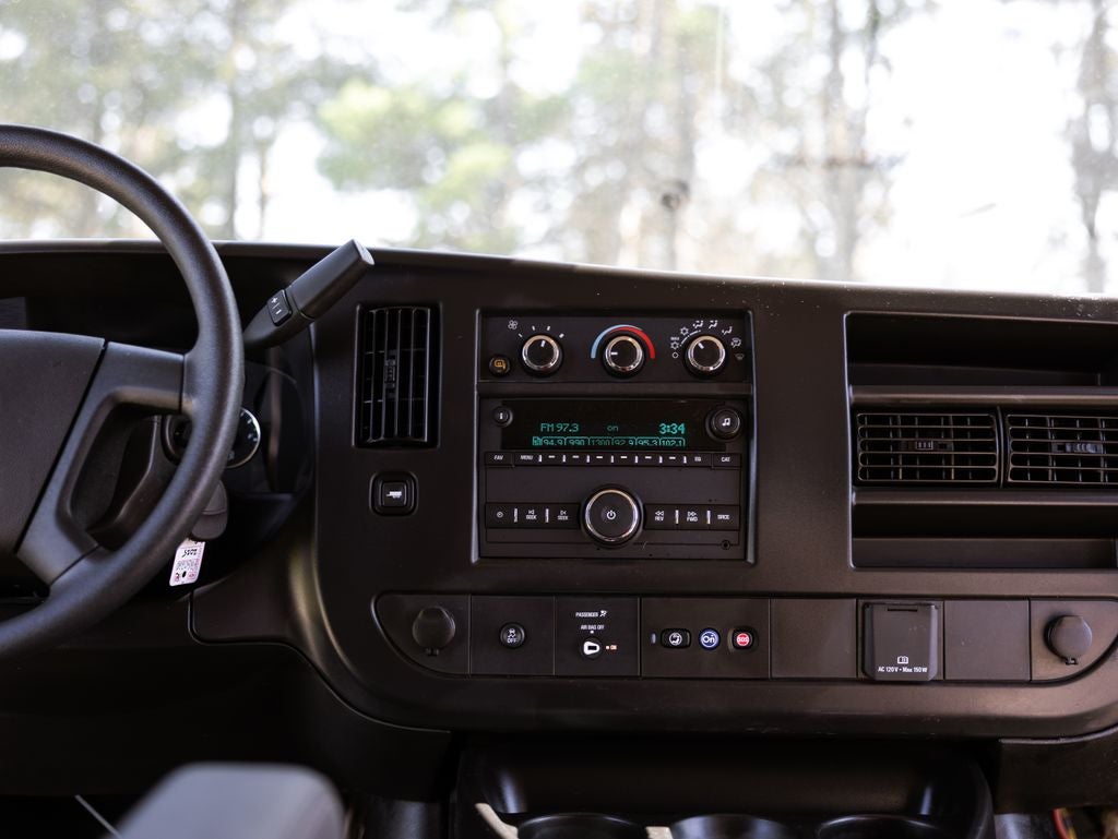 2025 Chevrolet Express 3500 LS Passenger