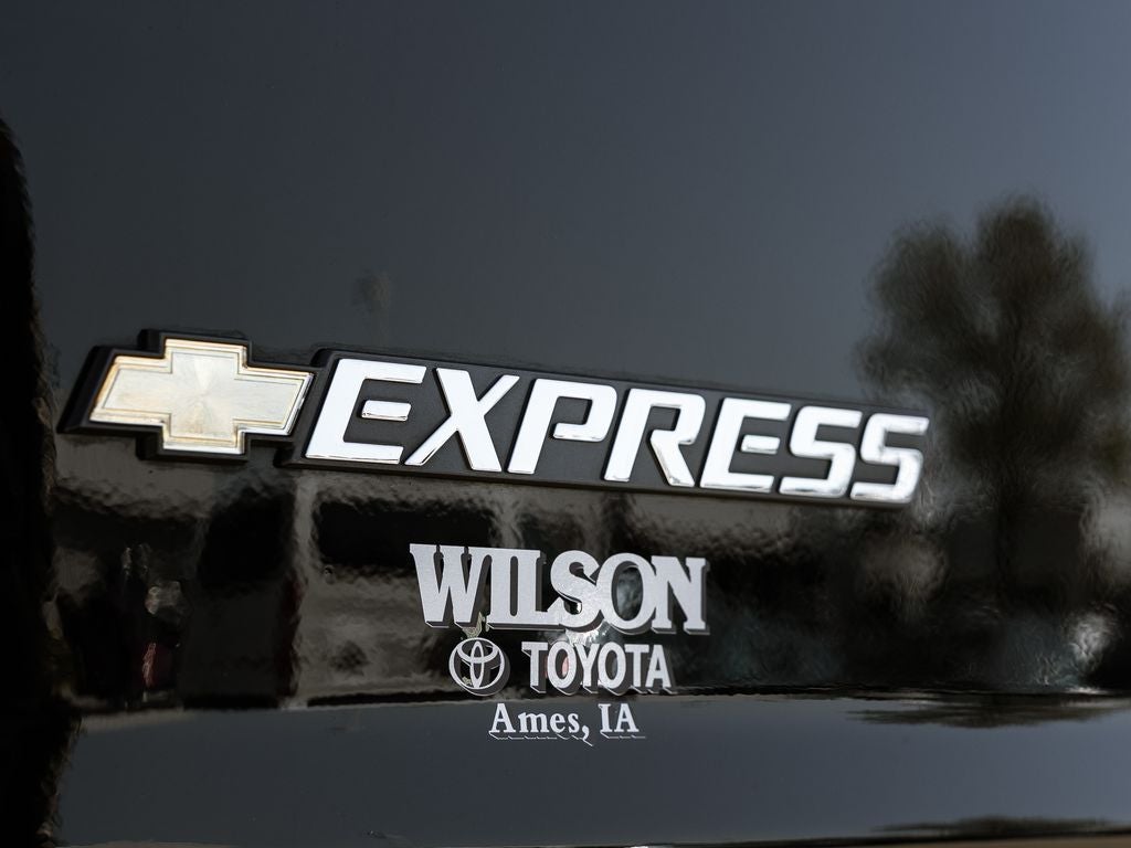 2025 Chevrolet Express 3500 LS Passenger