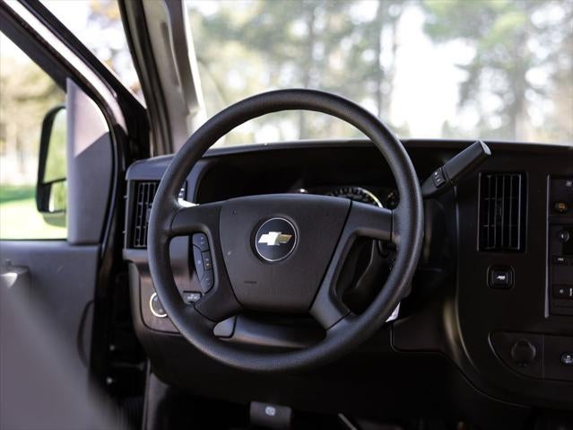 2025 Chevrolet Express 3500 LS Passenger