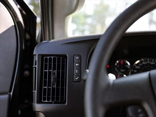 2025 Chevrolet Express 3500 LS Passenger