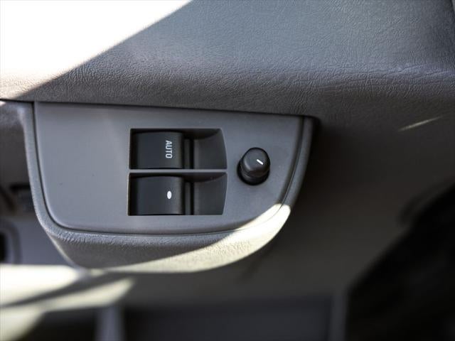 2025 Chevrolet Express 3500 LS Passenger