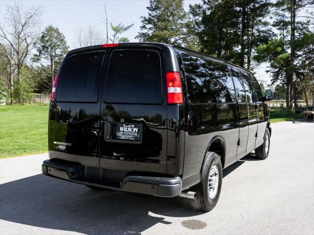 2025 Chevrolet Express 3500 LS Passenger