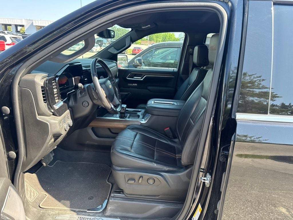 2022 Chevrolet Silverado 1500 High Country