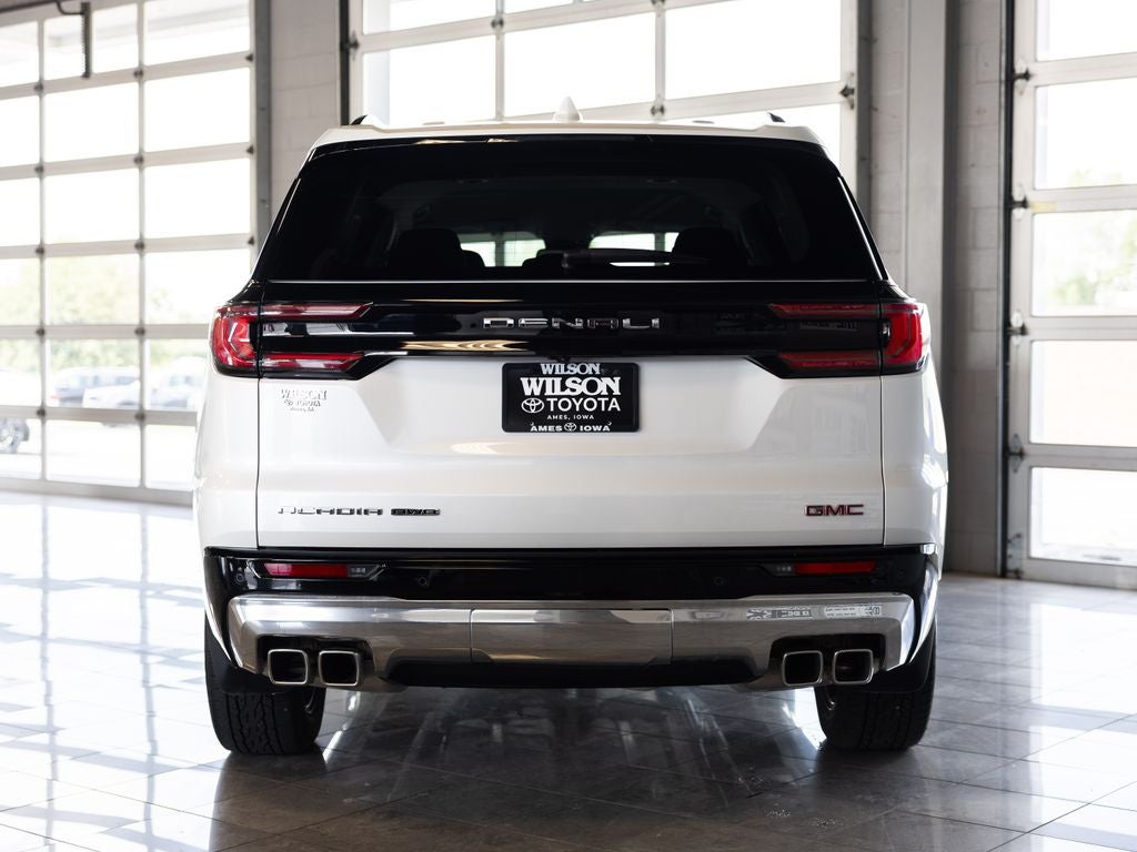 2025 GMC Acadia Denali
