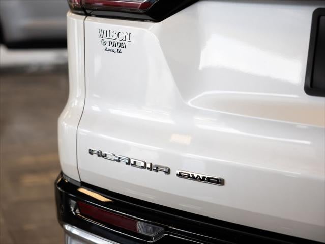 2025 GMC Acadia Denali