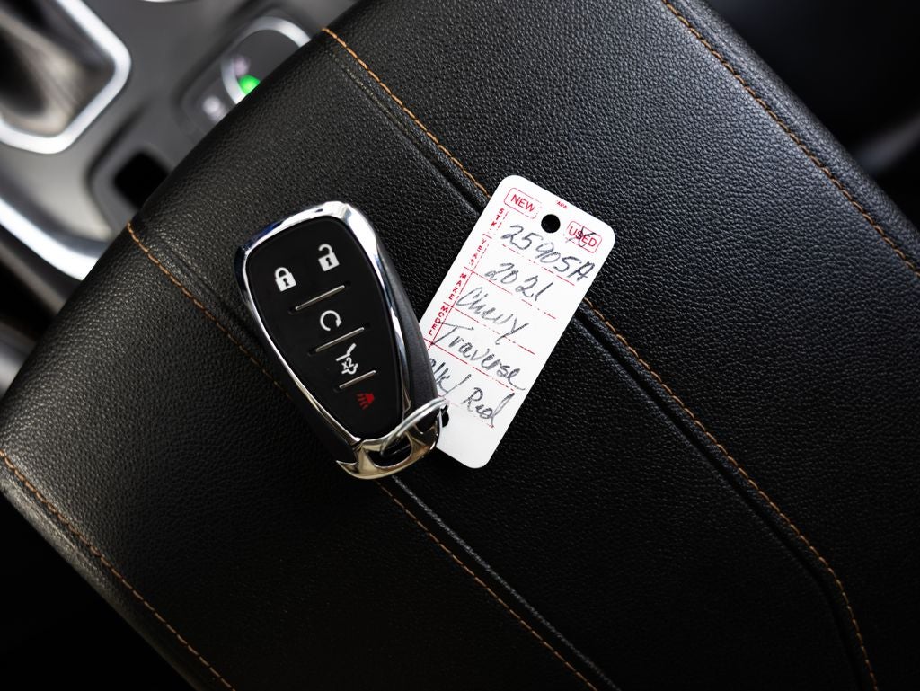 2021 Chevrolet Traverse LT Leather