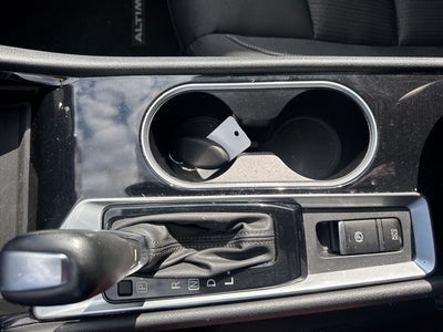 2022 Nissan Altima 2.5 SV