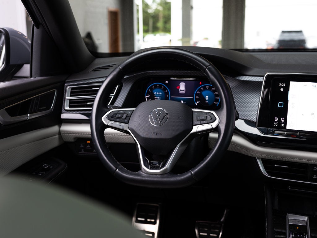 2024 Volkswagen Atlas Cross Sport 2.0T SEL Premium R-Line