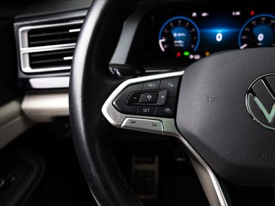 2024 Volkswagen Atlas Cross Sport 2.0T SEL Premium R-Line