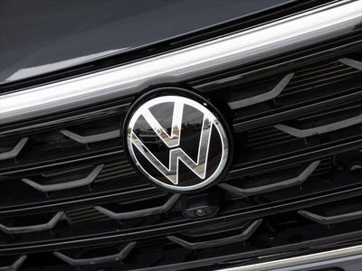 2024 Volkswagen Atlas Cross Sport 2.0T SEL Premium R-Line