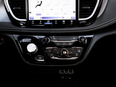 2022 Chrysler Pacifica Hybrid Touring L