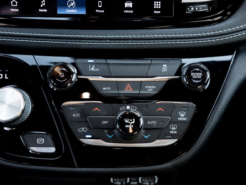 2022 Chrysler Pacifica Hybrid Touring L