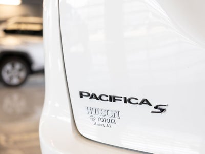 2022 Chrysler Pacifica Hybrid Touring L