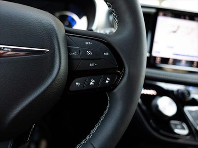 2022 Chrysler Pacifica Hybrid Touring L