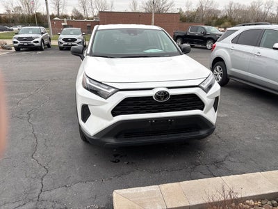 2024 Toyota RAV4 LE