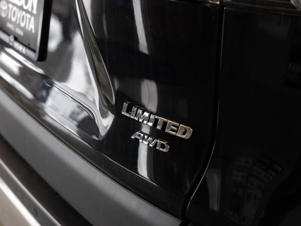 2023 Toyota RAV4 Limited - Photo 7