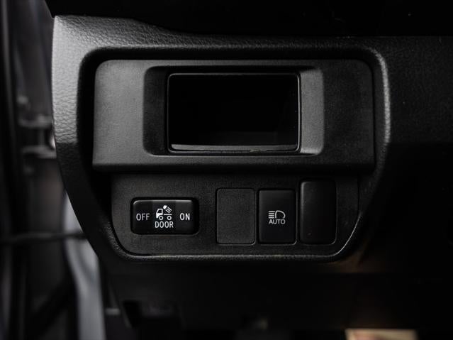 2018 Toyota Tacoma SR V6