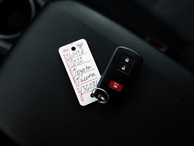 2022 Toyota Tacoma TRD Off-Road V6