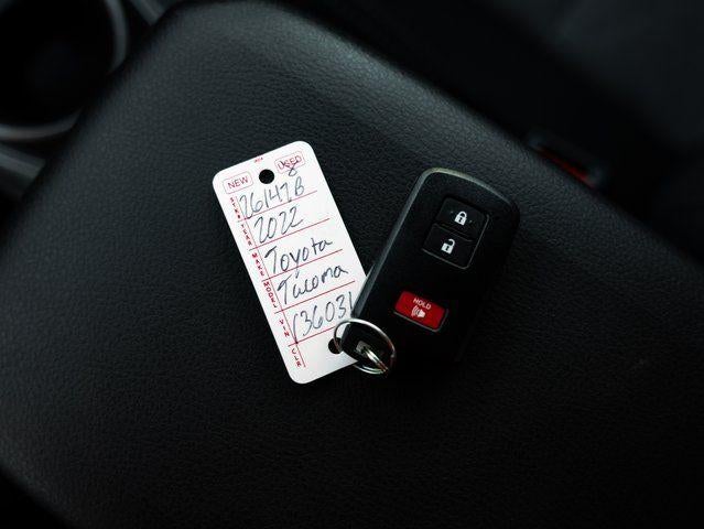 2022 Toyota Tacoma TRD Off-Road V6