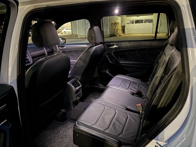 2023 Volkswagen Tiguan 2.0T SEL R-Line