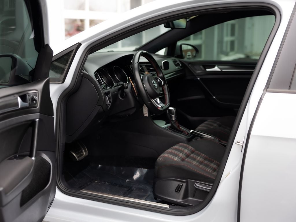 2019 Volkswagen Golf GTI 2.0T S