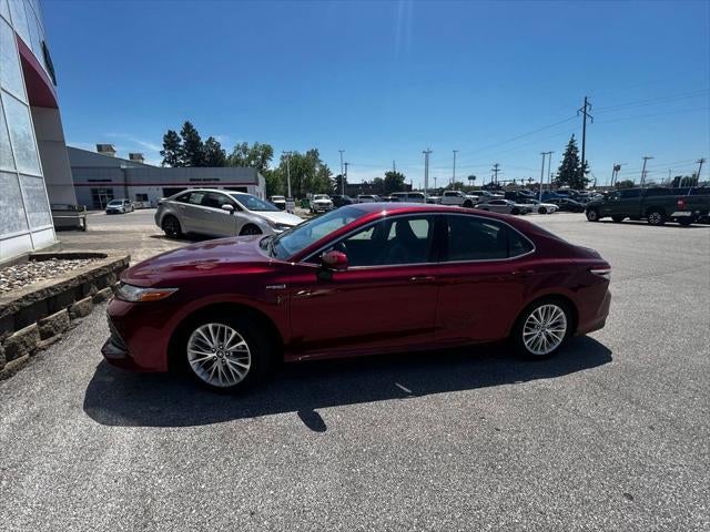 2018 Toyota Camry Hybrid XLE
