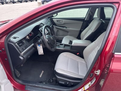2017 Toyota Camry SE