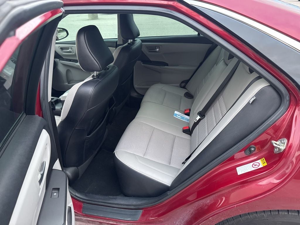2017 Toyota Camry SE