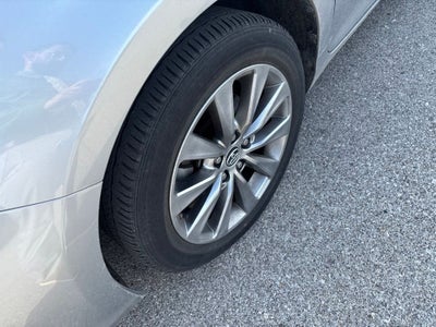 2016 Toyota Camry XLE