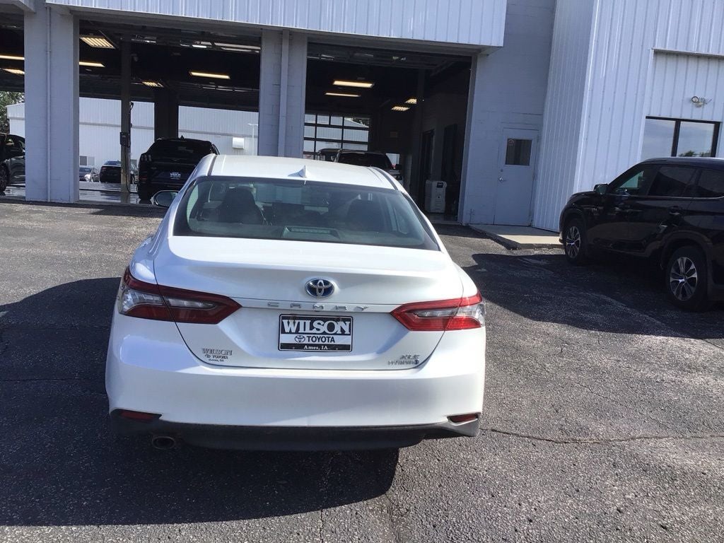 2021 Toyota Camry Hybrid XLE