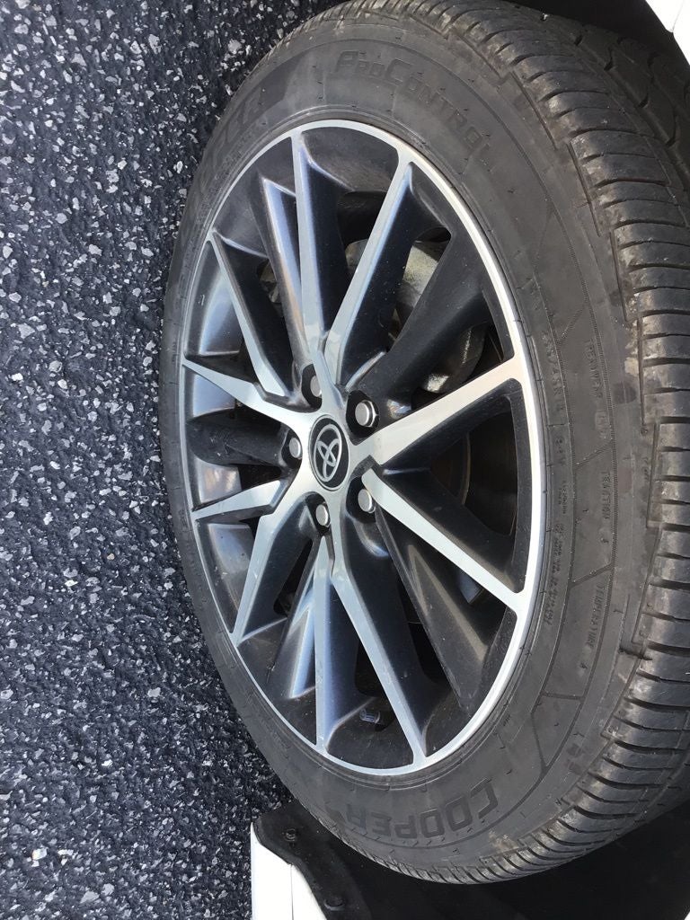 2021 Toyota Camry Hybrid XLE