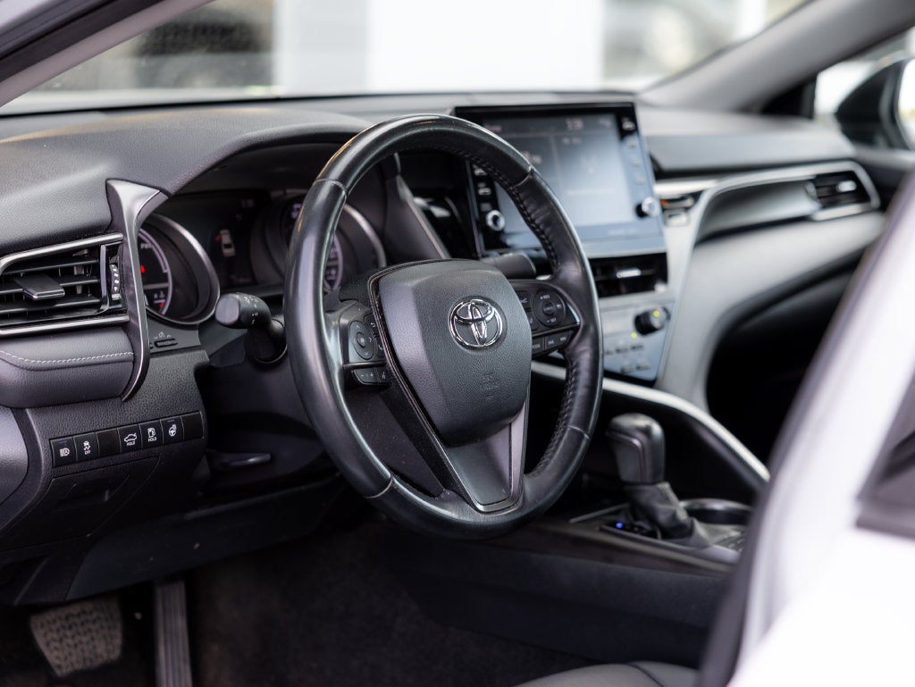 2022 Toyota Camry Hybrid XSE