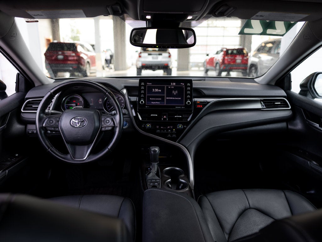 2022 Toyota Camry Hybrid XSE