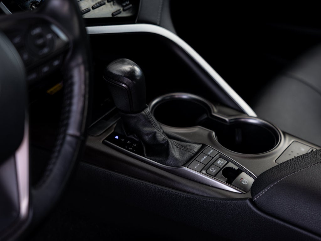 2022 Toyota Camry Hybrid XSE