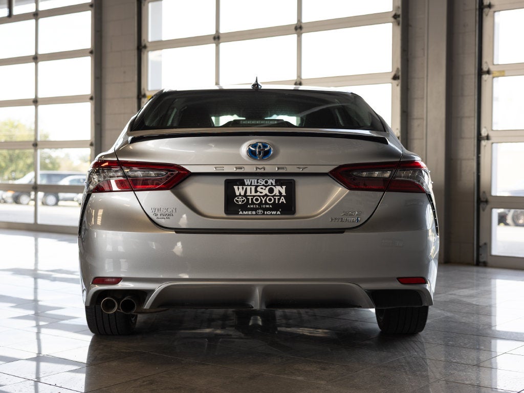 2022 Toyota Camry Hybrid XSE