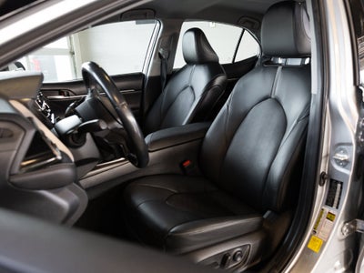 2022 Toyota Camry Hybrid XSE