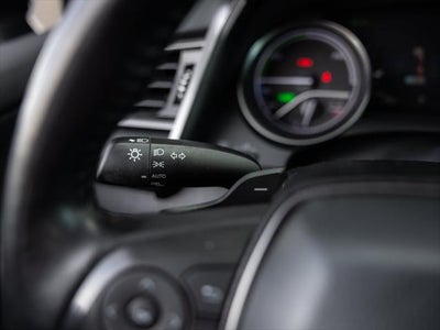 2022 Toyota Camry Hybrid XSE