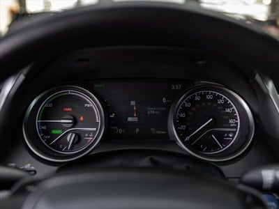 2022 Toyota Camry Hybrid XSE