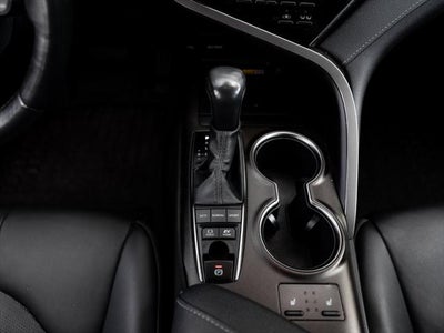 2022 Toyota Camry Hybrid XSE