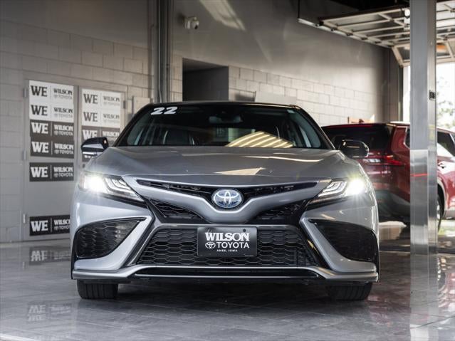 2022 Toyota Camry Hybrid XSE