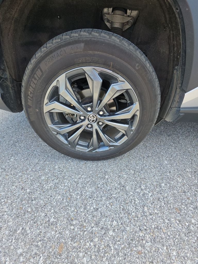 2023 Toyota RAV4 Hybrid XLE Premium