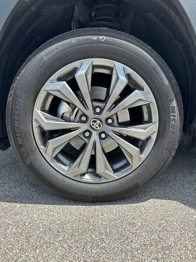 2024 Toyota RAV4 Hybrid XLE Premium