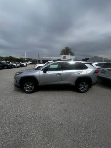 2025 Toyota RAV4 Hybrid LE