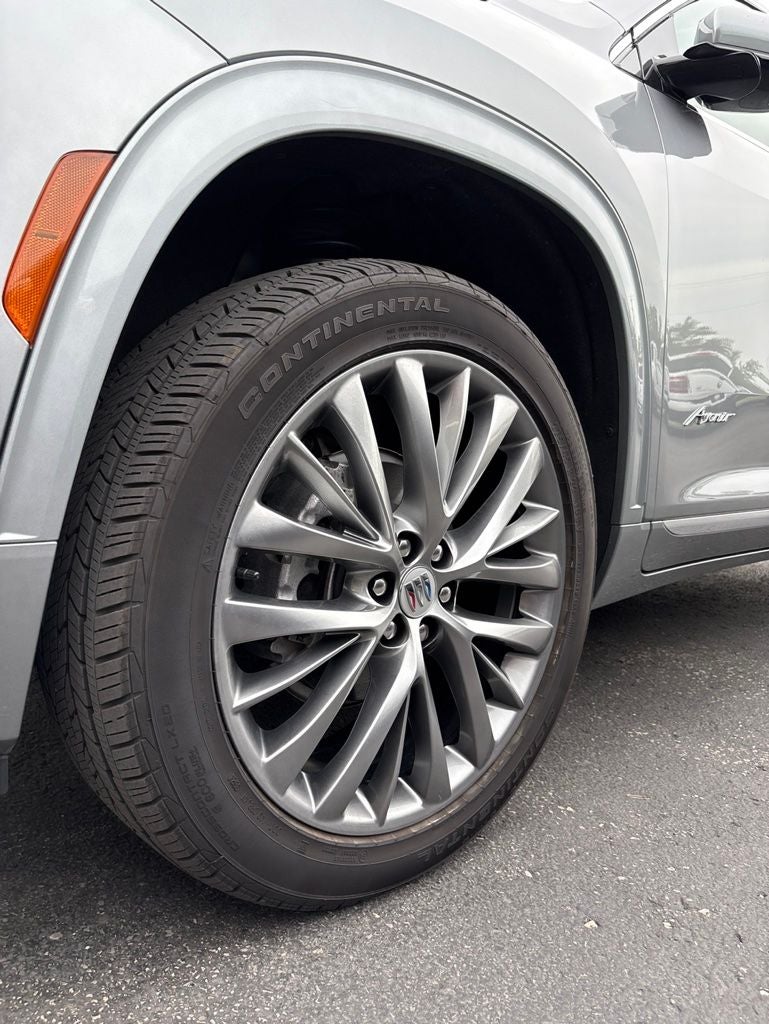 2025 Buick Enclave Avenir