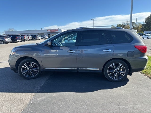2017 Nissan Pathfinder Platinum