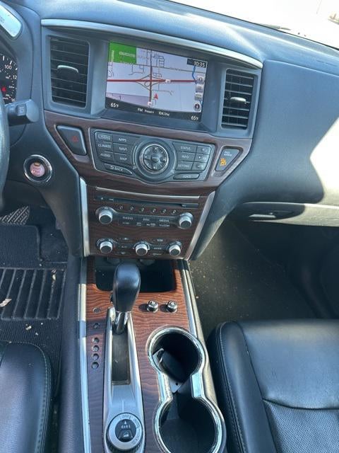 2017 Nissan Pathfinder Platinum