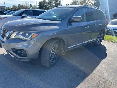 2017 Nissan Pathfinder Platinum